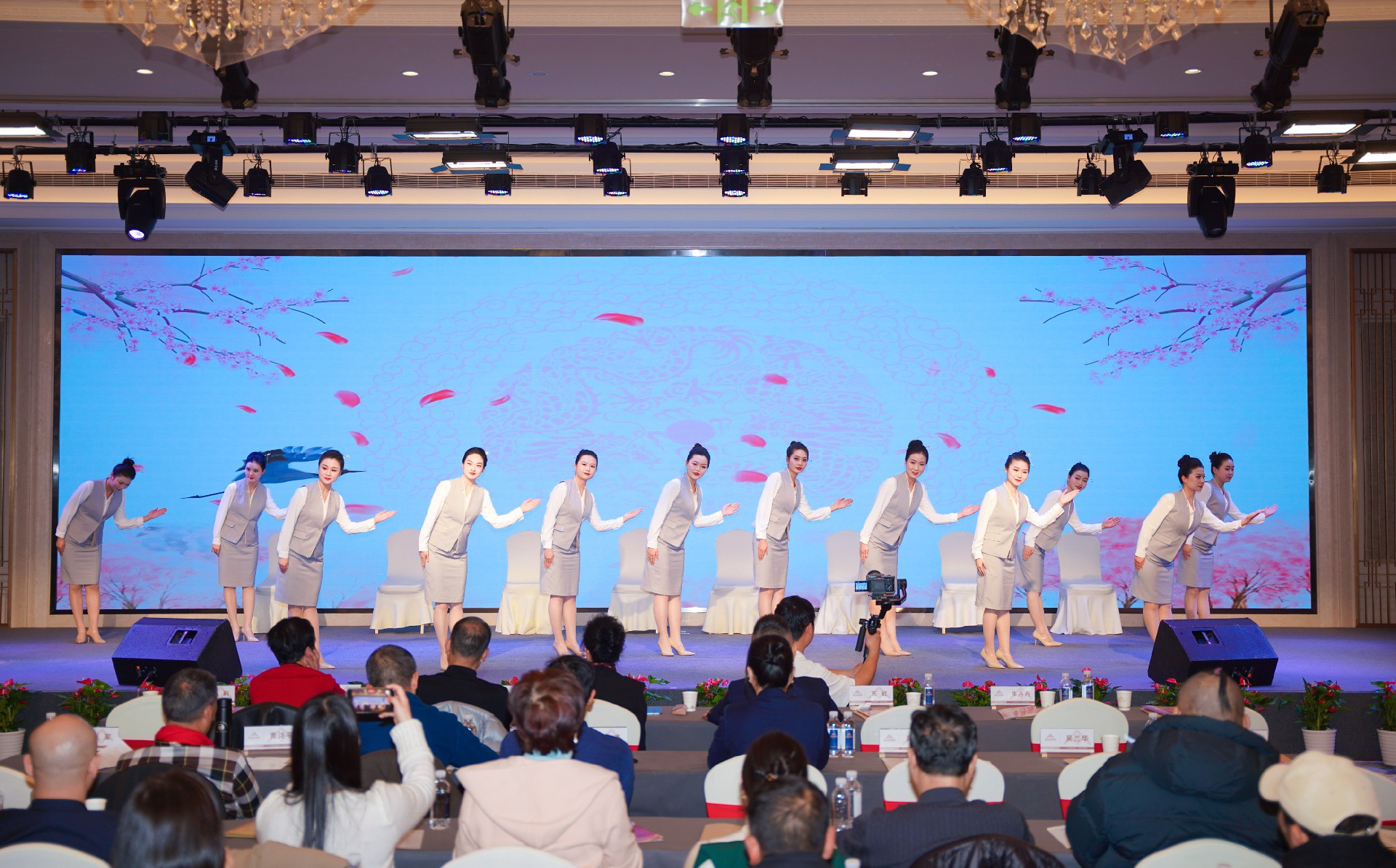 十五周年庆—礼仪操《国风雅韵》